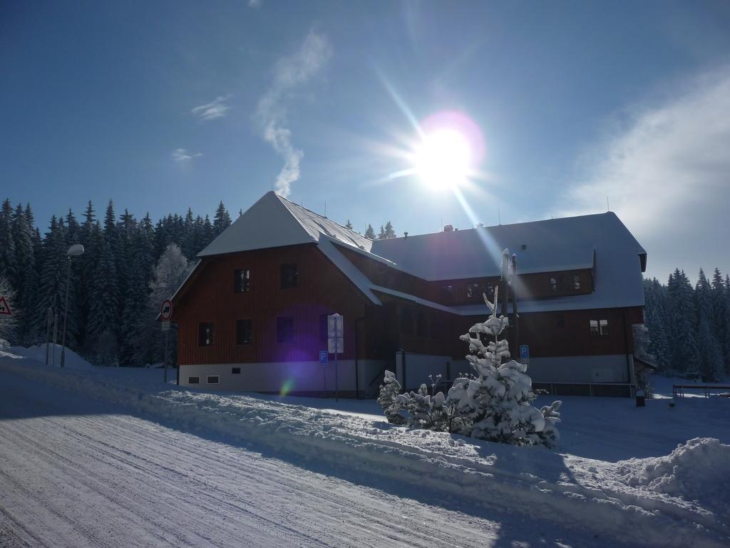 Aparthotel Madr Modrava Extérieur photo